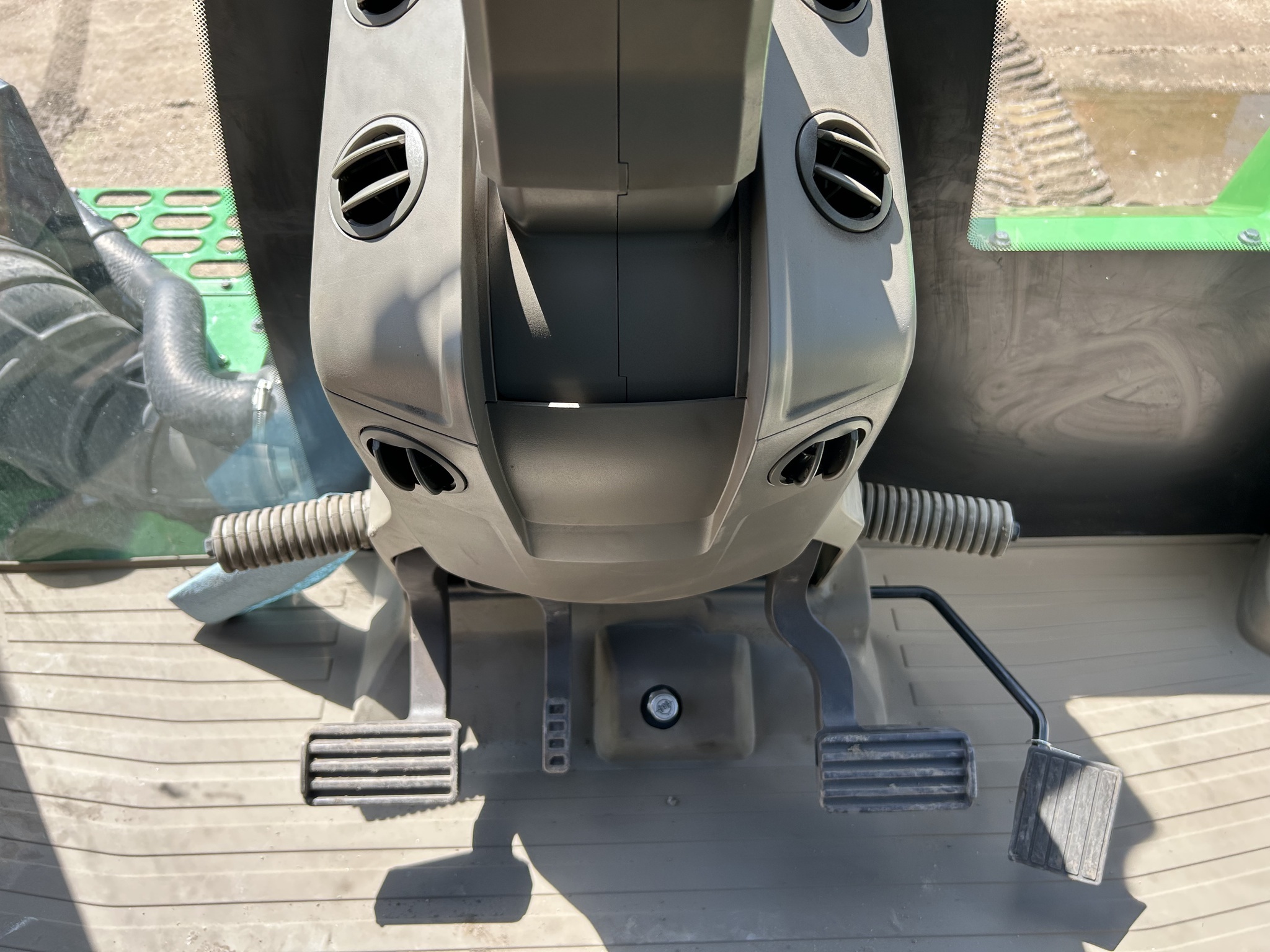 2024 John Deere 9RX 640 Tractor