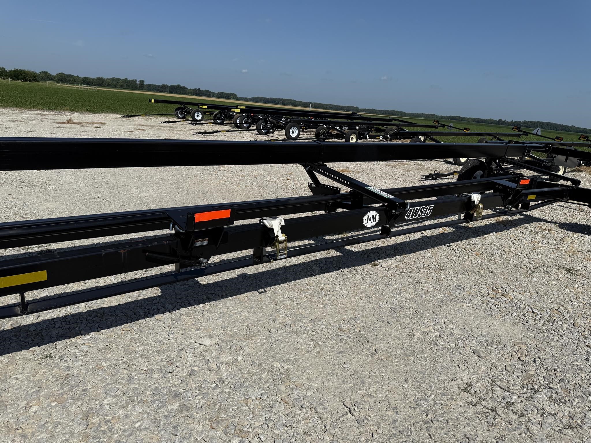  J&M 4WS15-32 Header Trailer