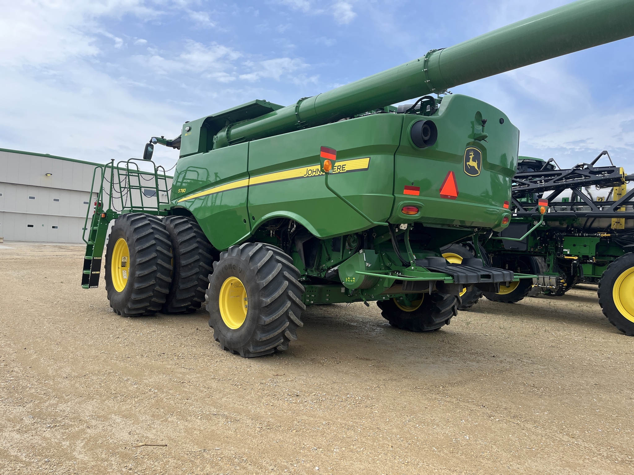 2023 John Deere S780 Combine
