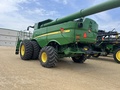 2023 John Deere S780 Combine