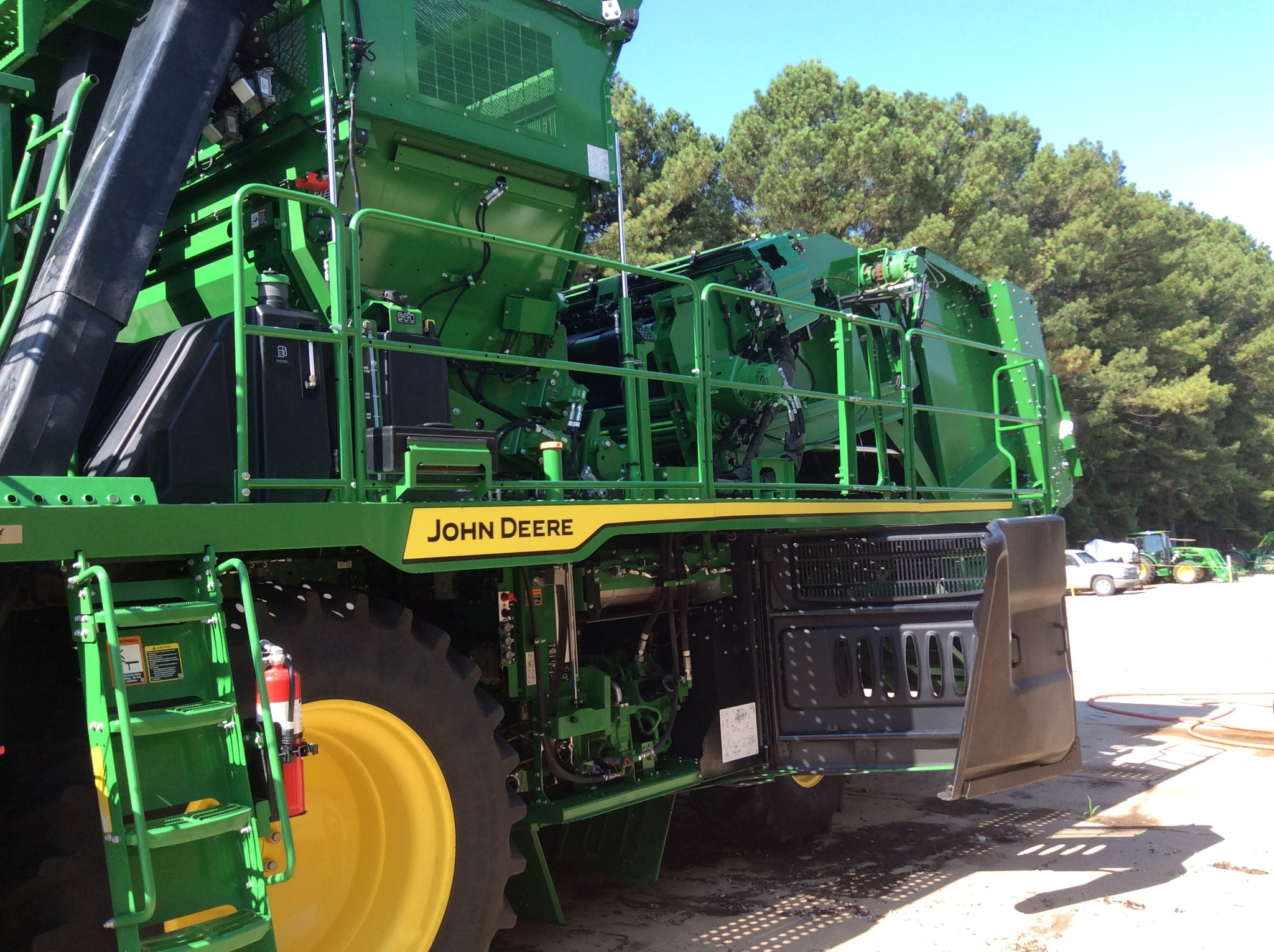 2023 John Deere CP770 Cotton Equipment