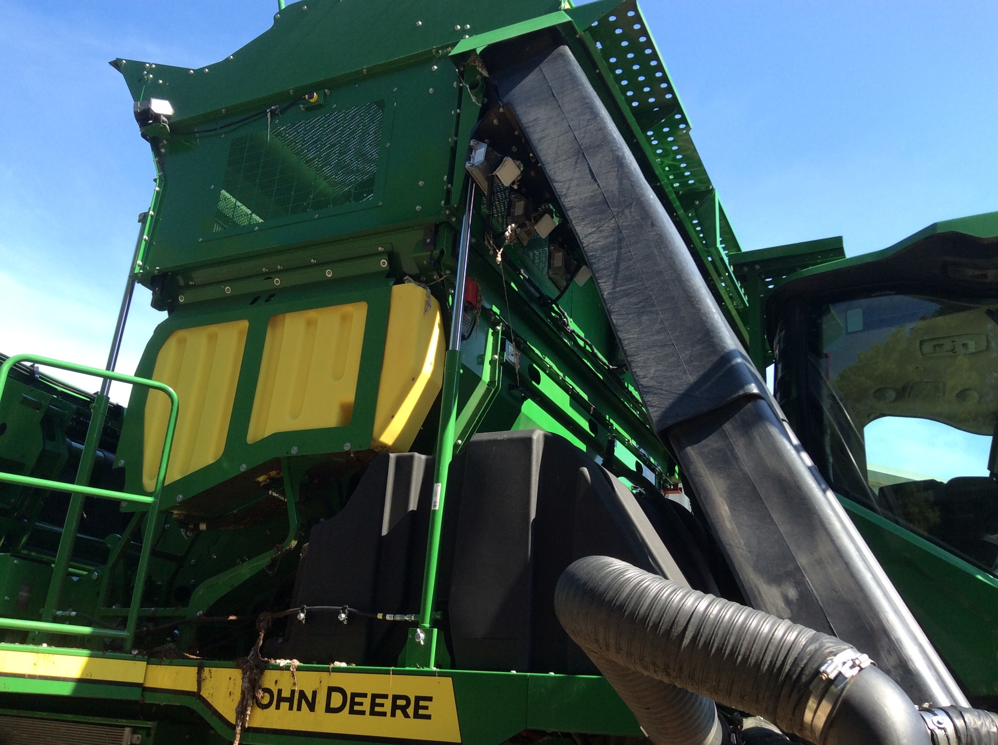 2023 John Deere CP770 Cotton Equipment