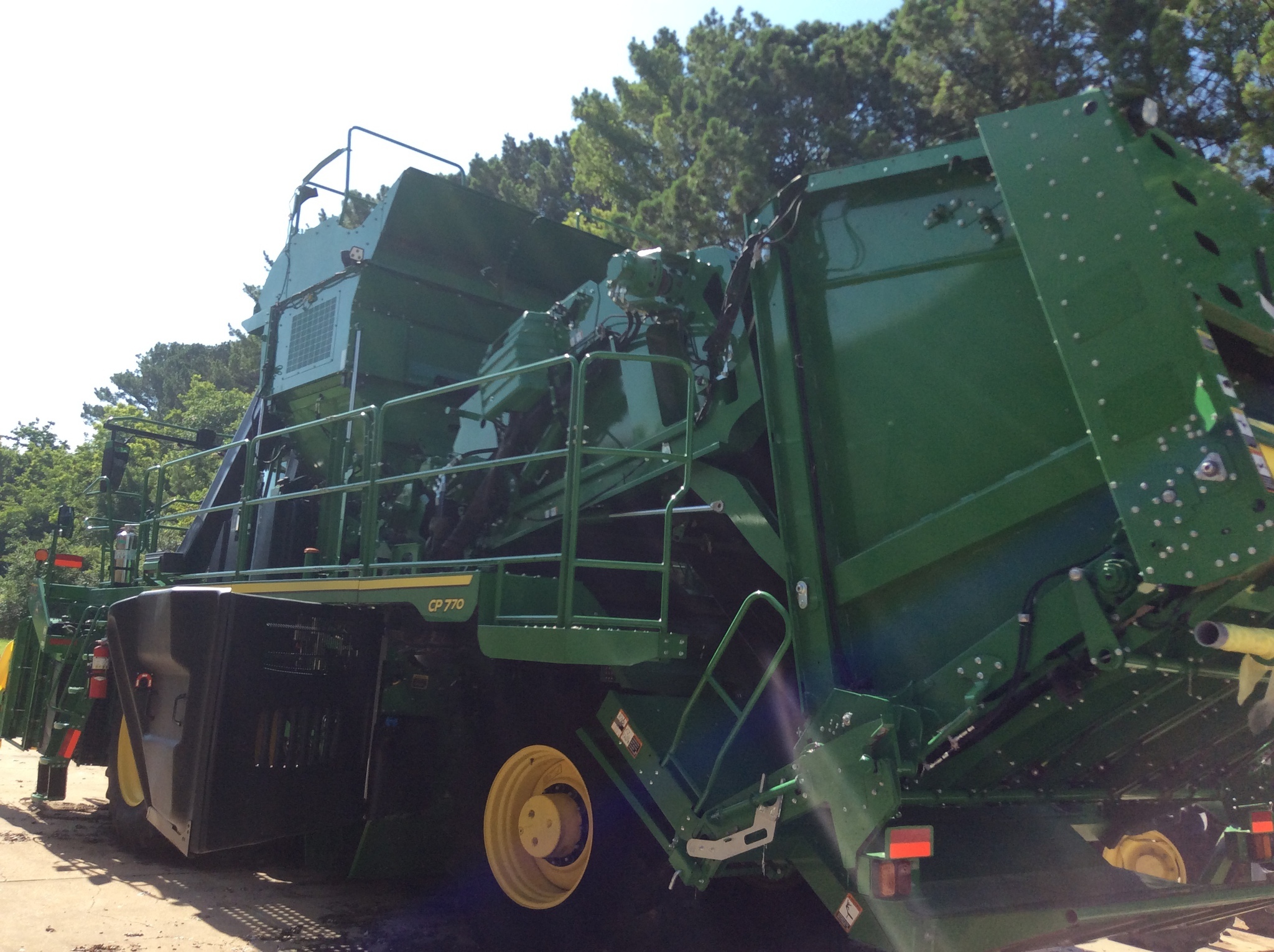 2023 John Deere CP770 Cotton Equipment