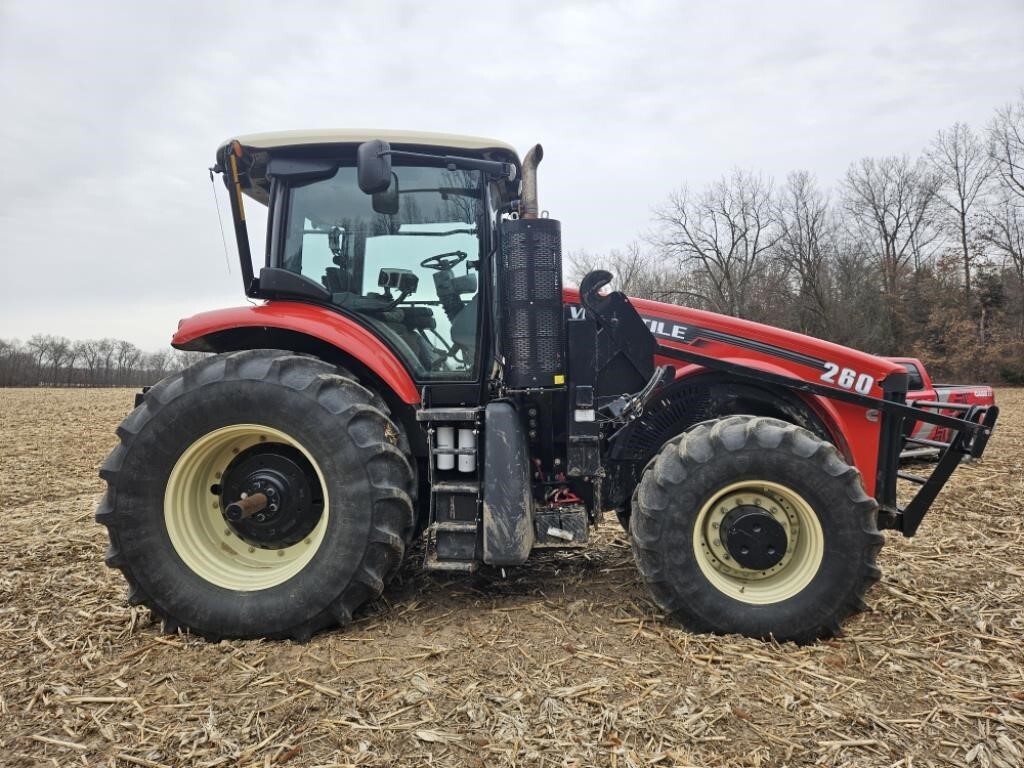 2018 Versatile 260 Tractor