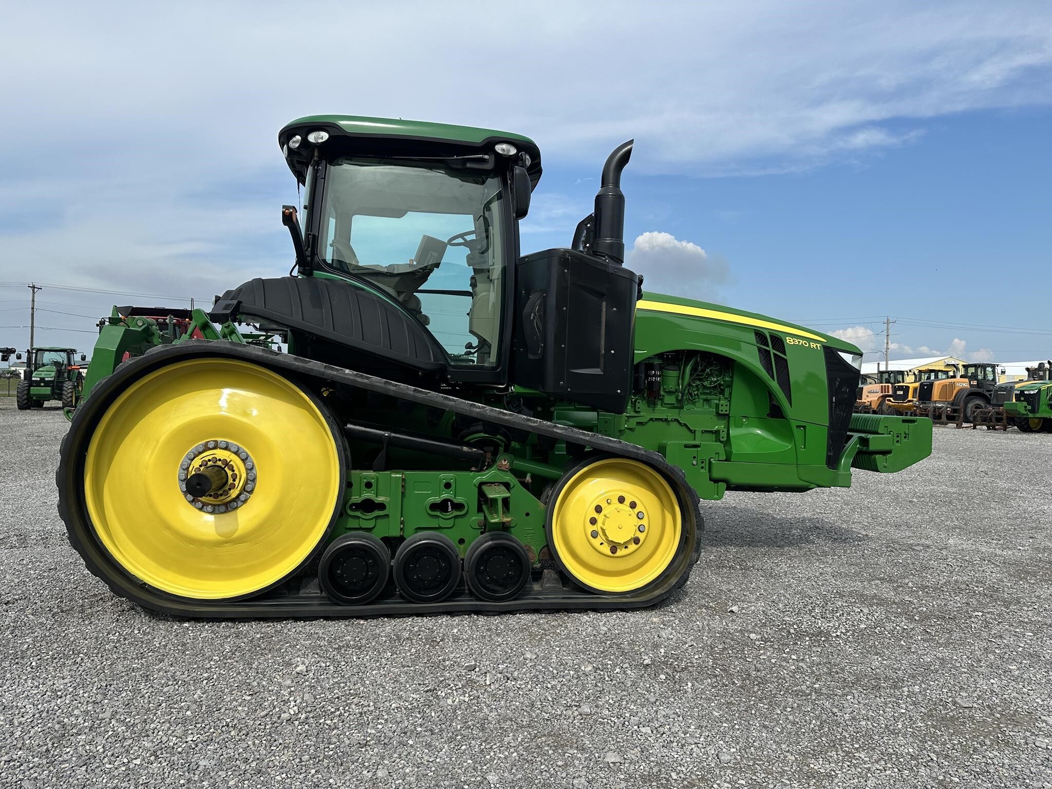 2015 John Deere 8370RT Tractor