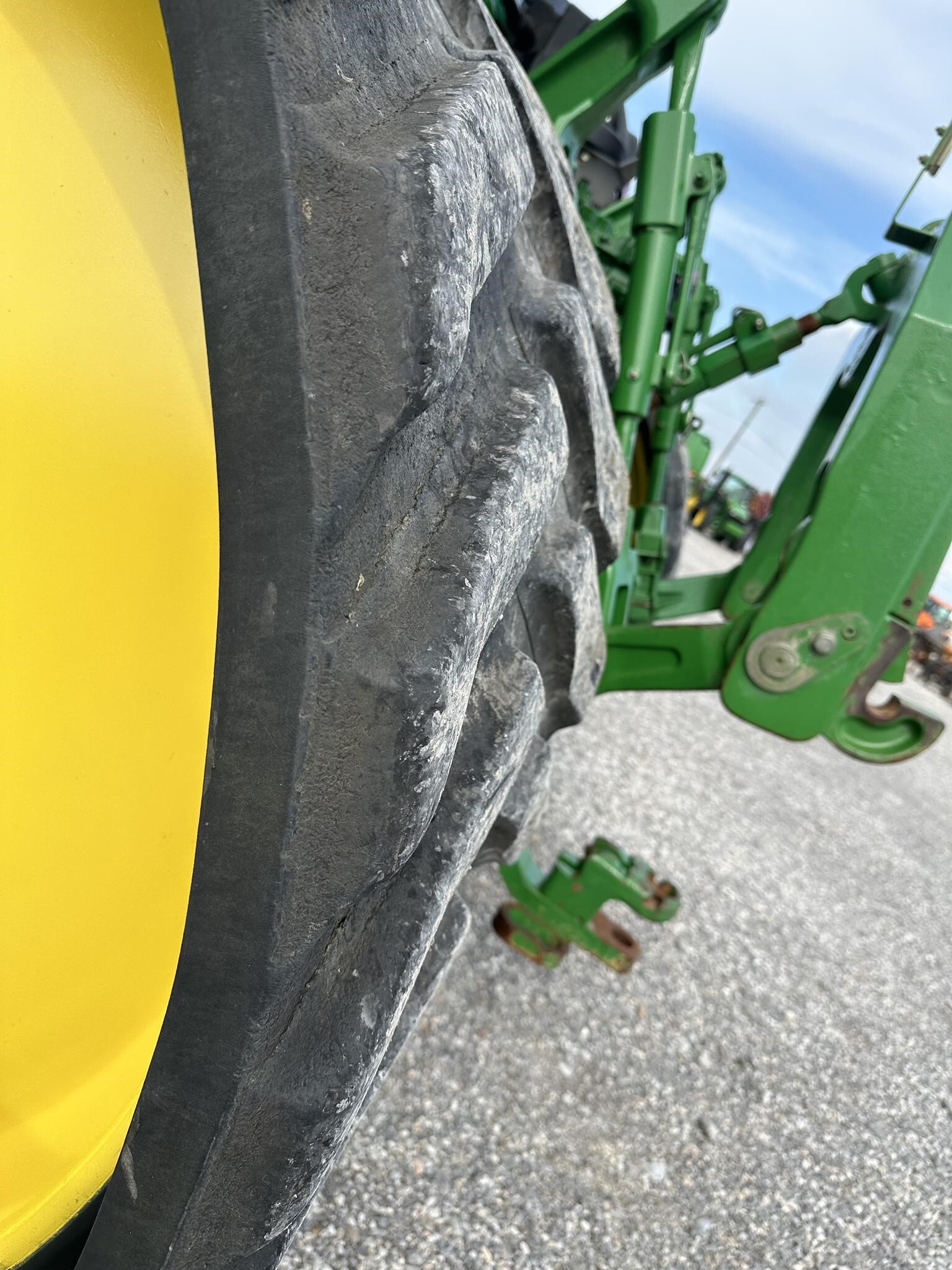 2015 John Deere 8370RT Tractor