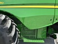 2017 John Deere S680 Combine
