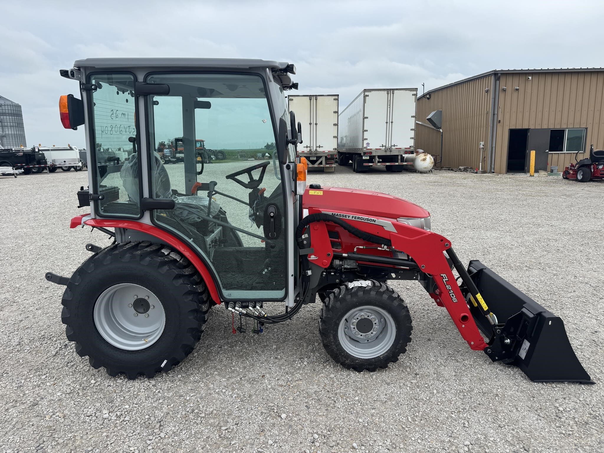 2026 Massey Ferguson 1M.25 Tractor