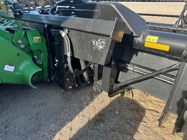 2018 MacDon FD130 Platform