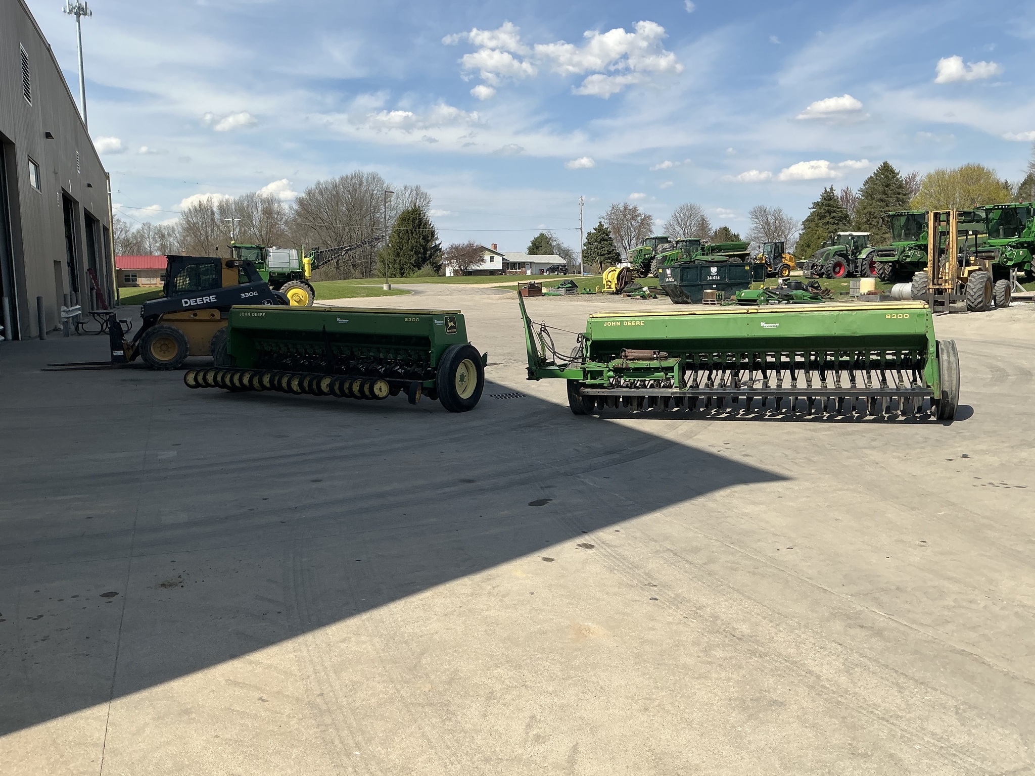 1983 John Deere 8300 Drill