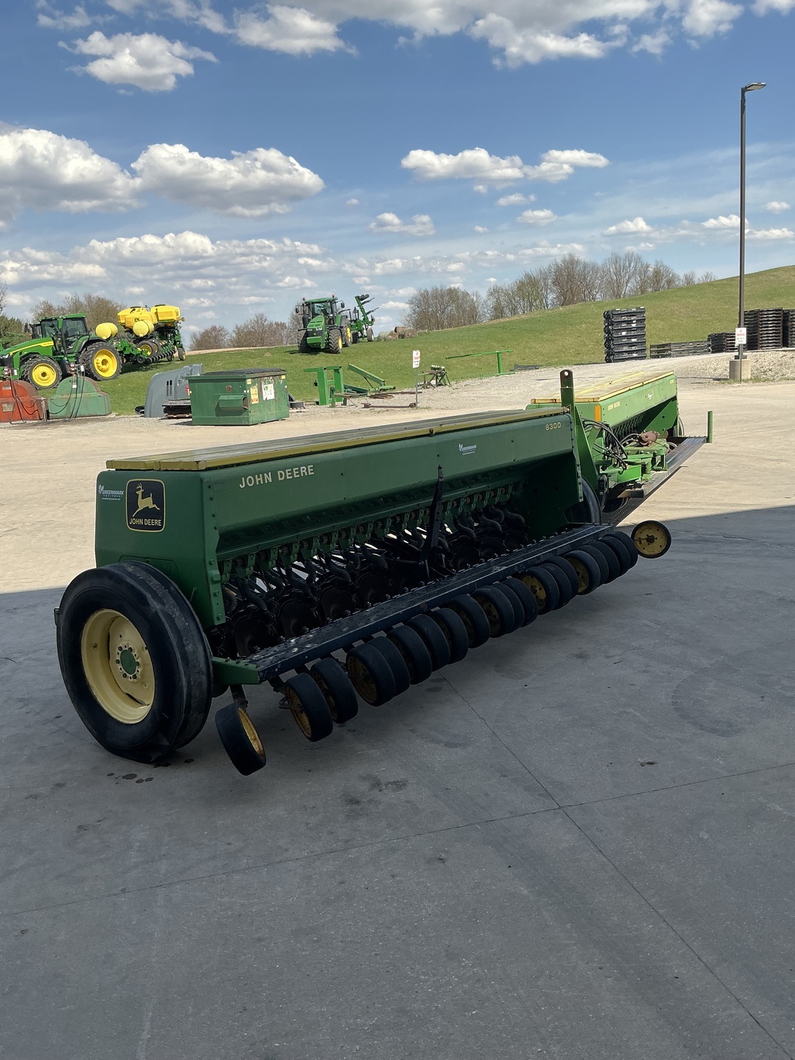 1983 John Deere 8300 Drill