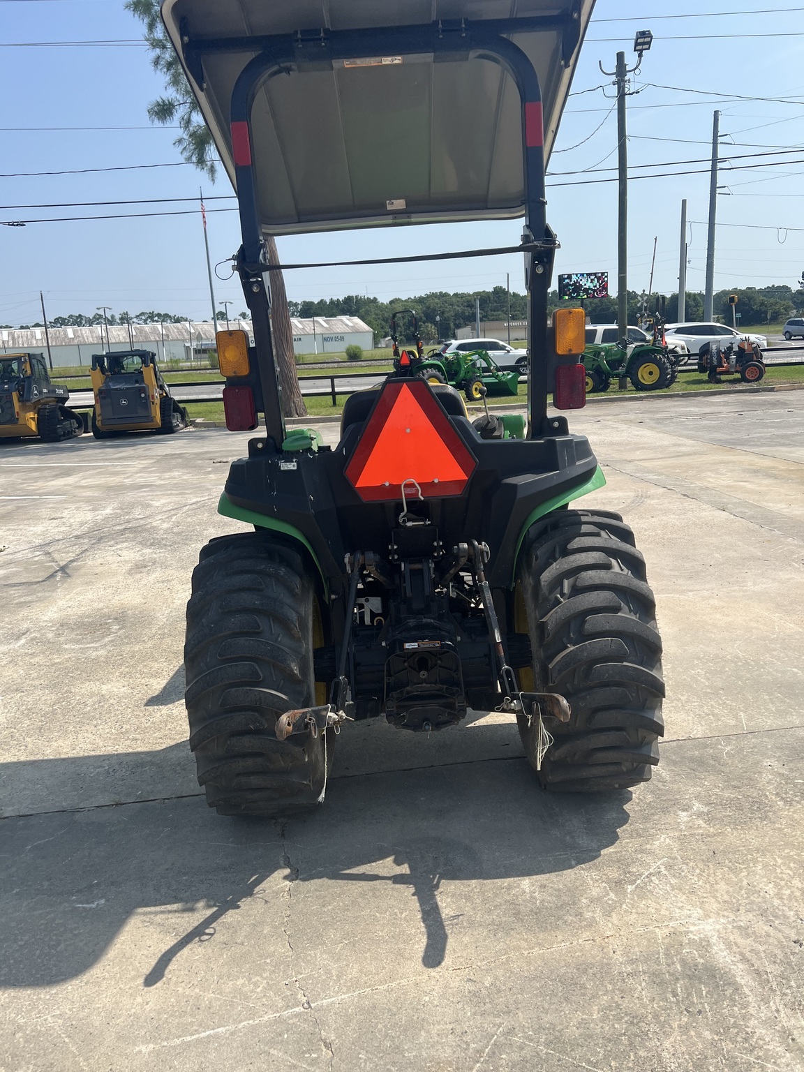 2021 John Deere 3025E Tractor