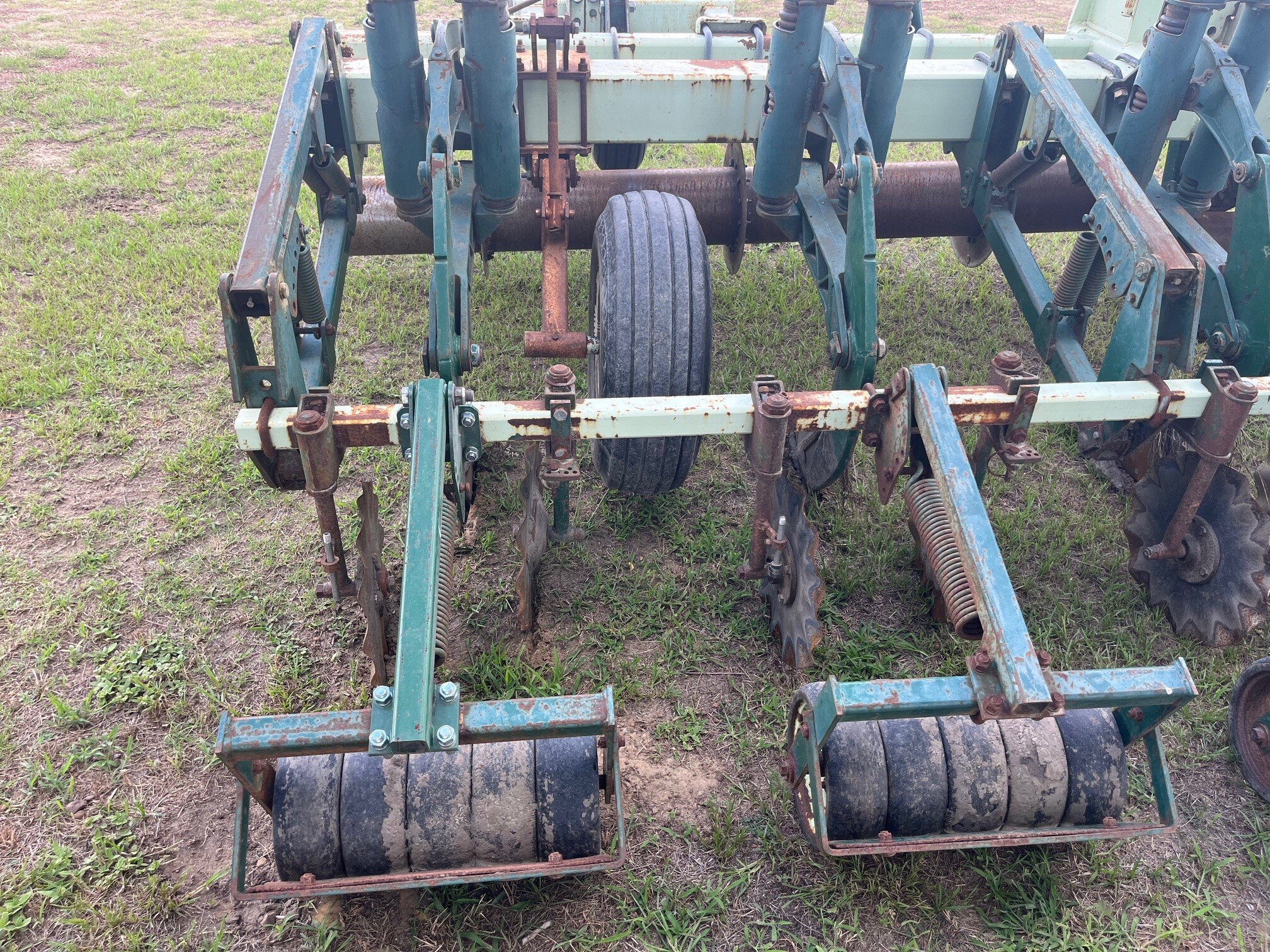 2016 Kelley Manufacturing 6700 Strip-Till