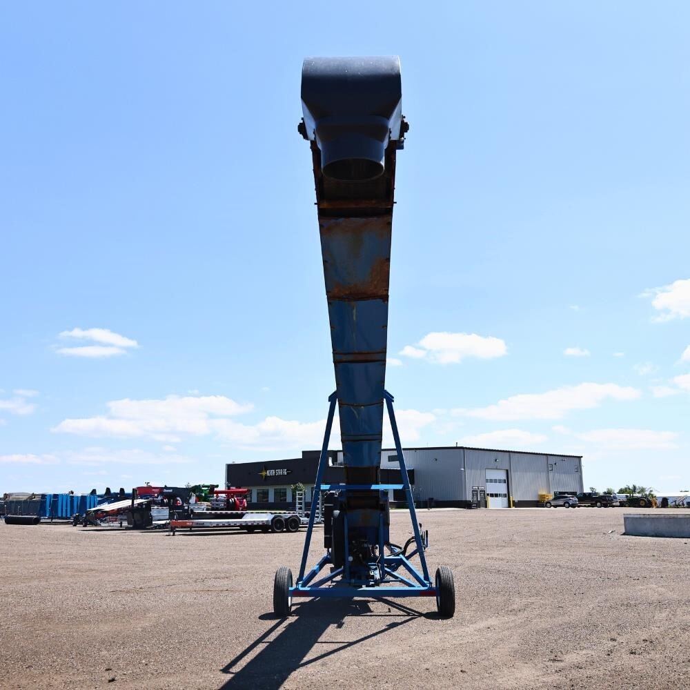 2018 Brandt 1547LP+ Augers and Conveyor