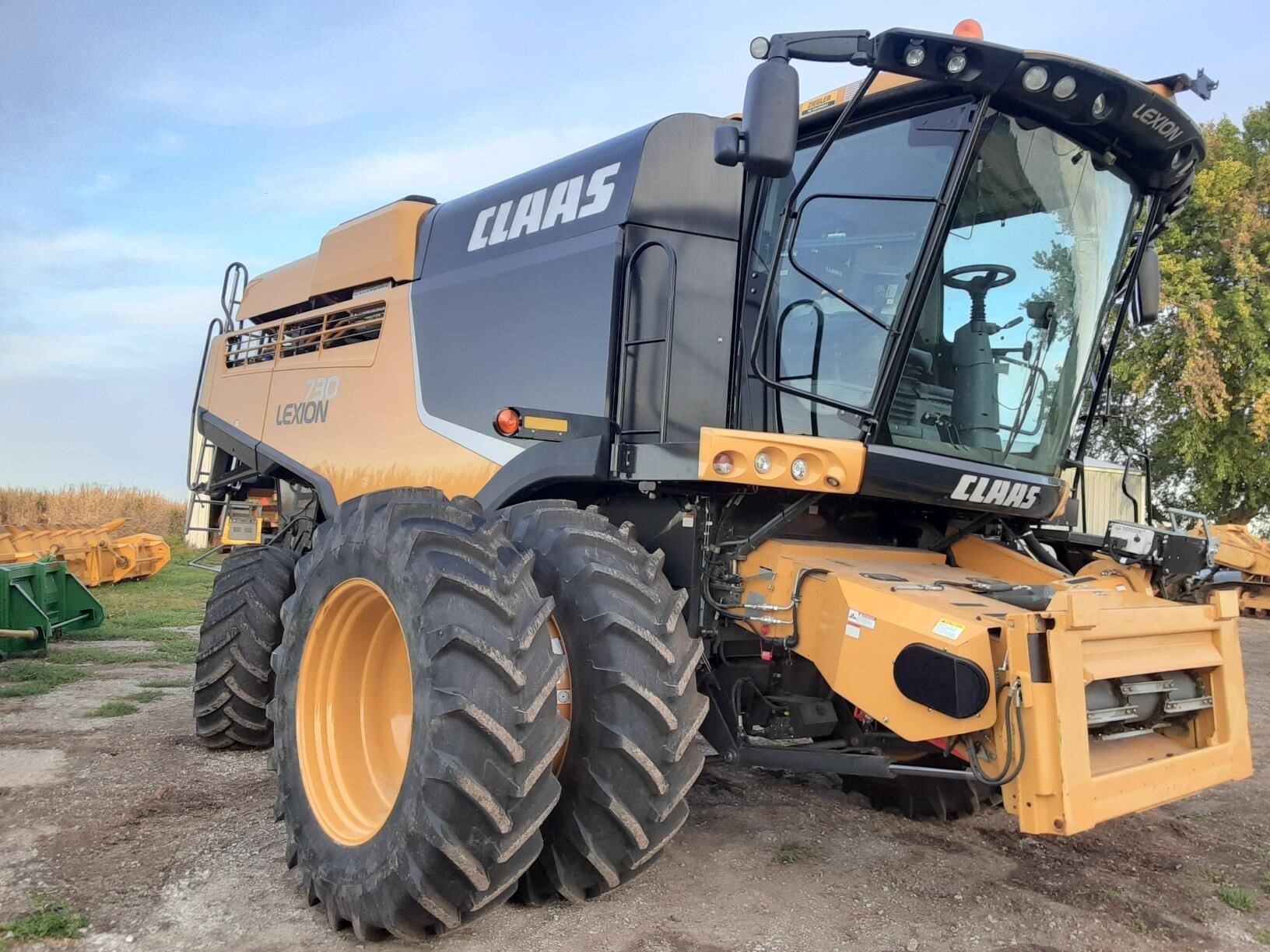 2018 Claas Lexion 730 Combine