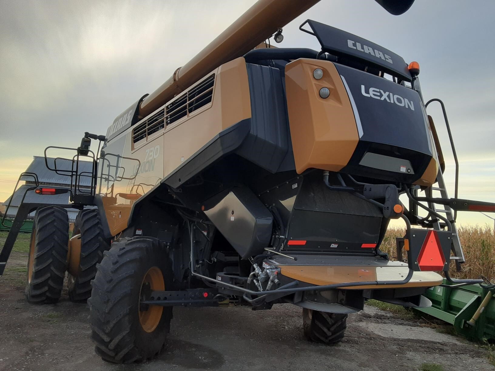 2018 Claas Lexion 730 Combine