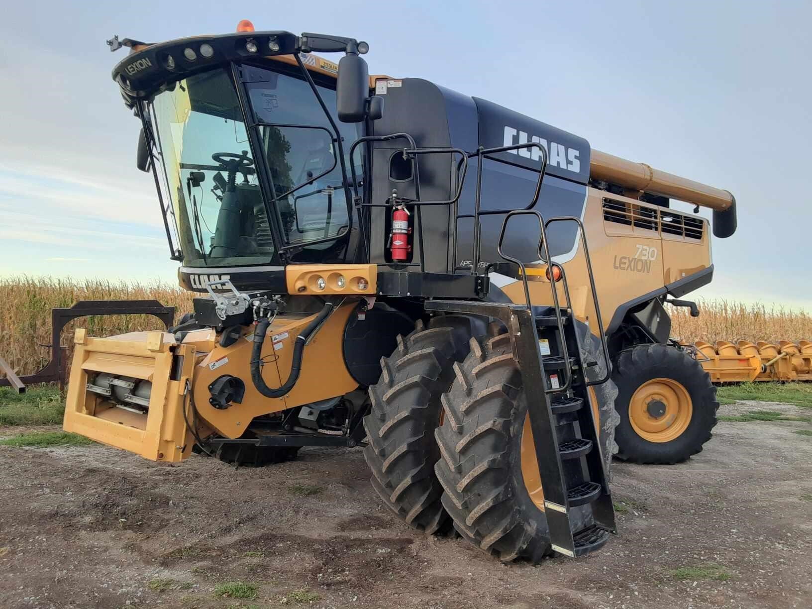 2018 Claas Lexion 730 Combine