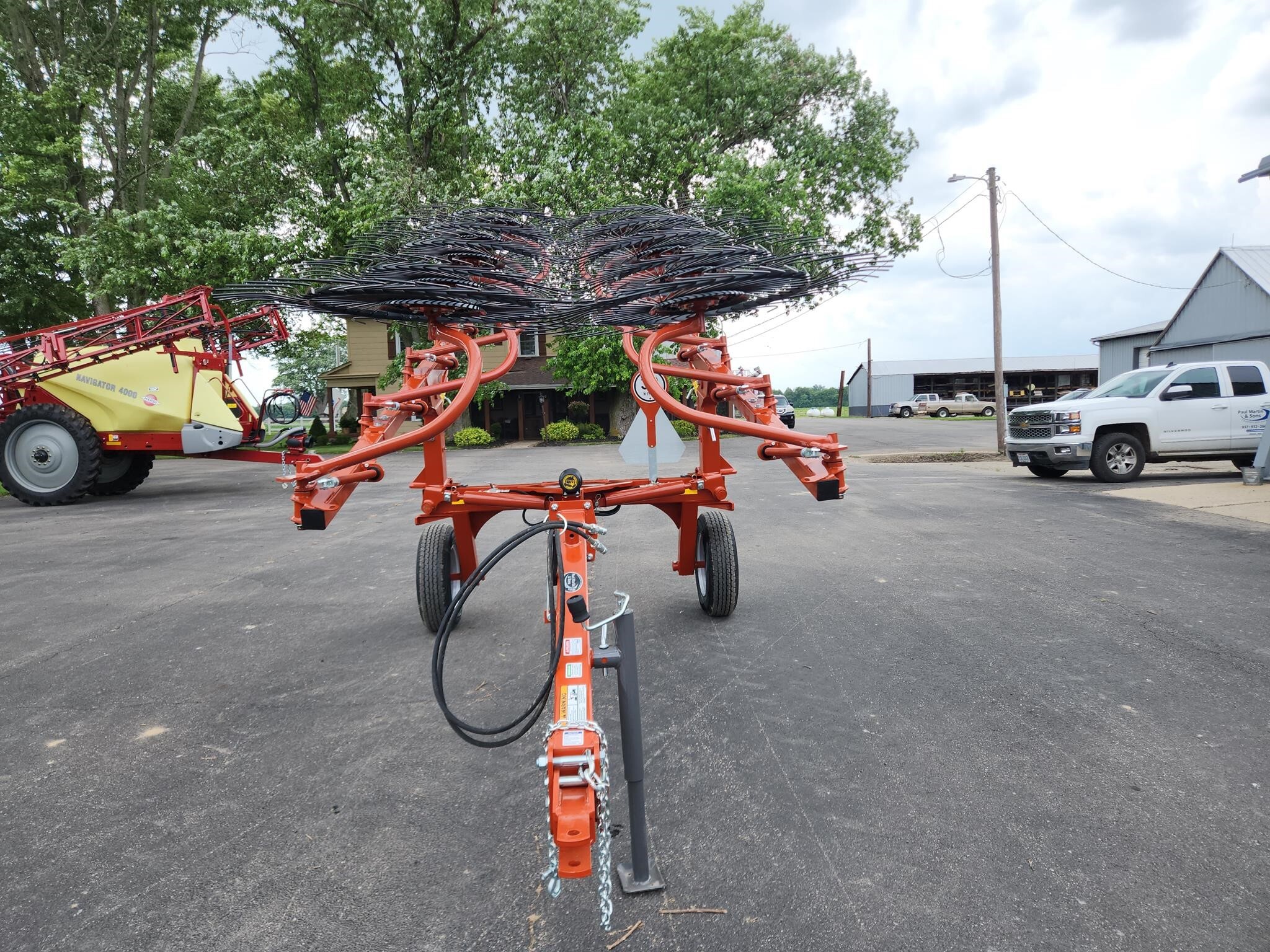 2025 Rhino VR10 Rake