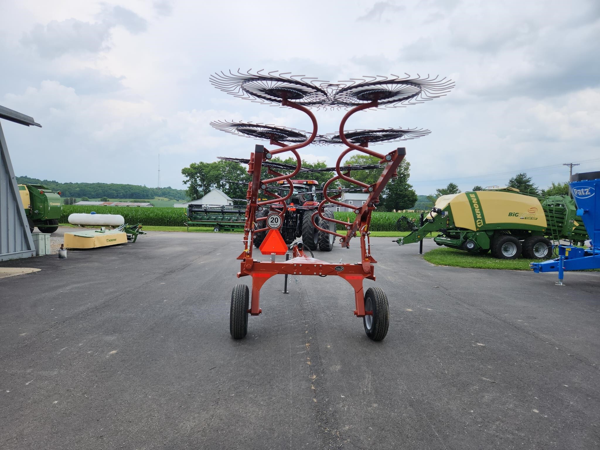 2025 Rhino VR10 Rake