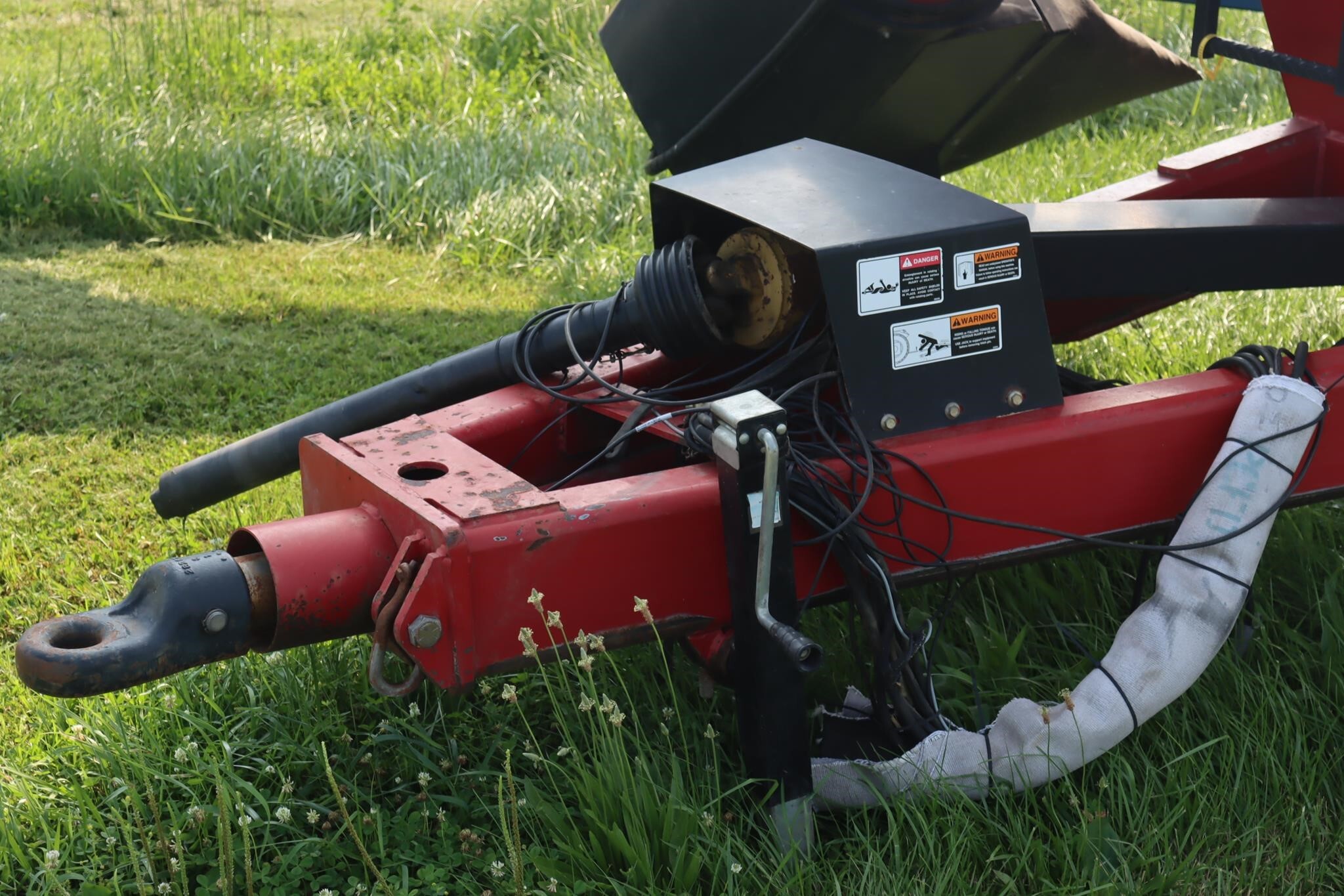 2010 Unverferth 1115 Grain Cart