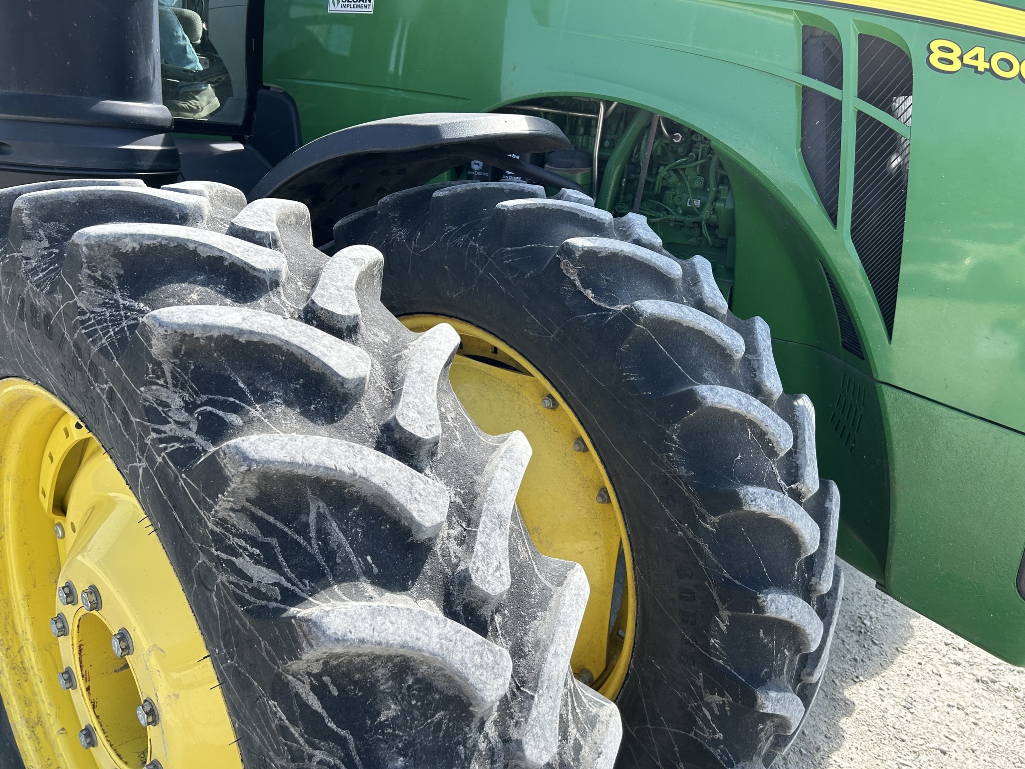 2018 John Deere 8400R Tractor