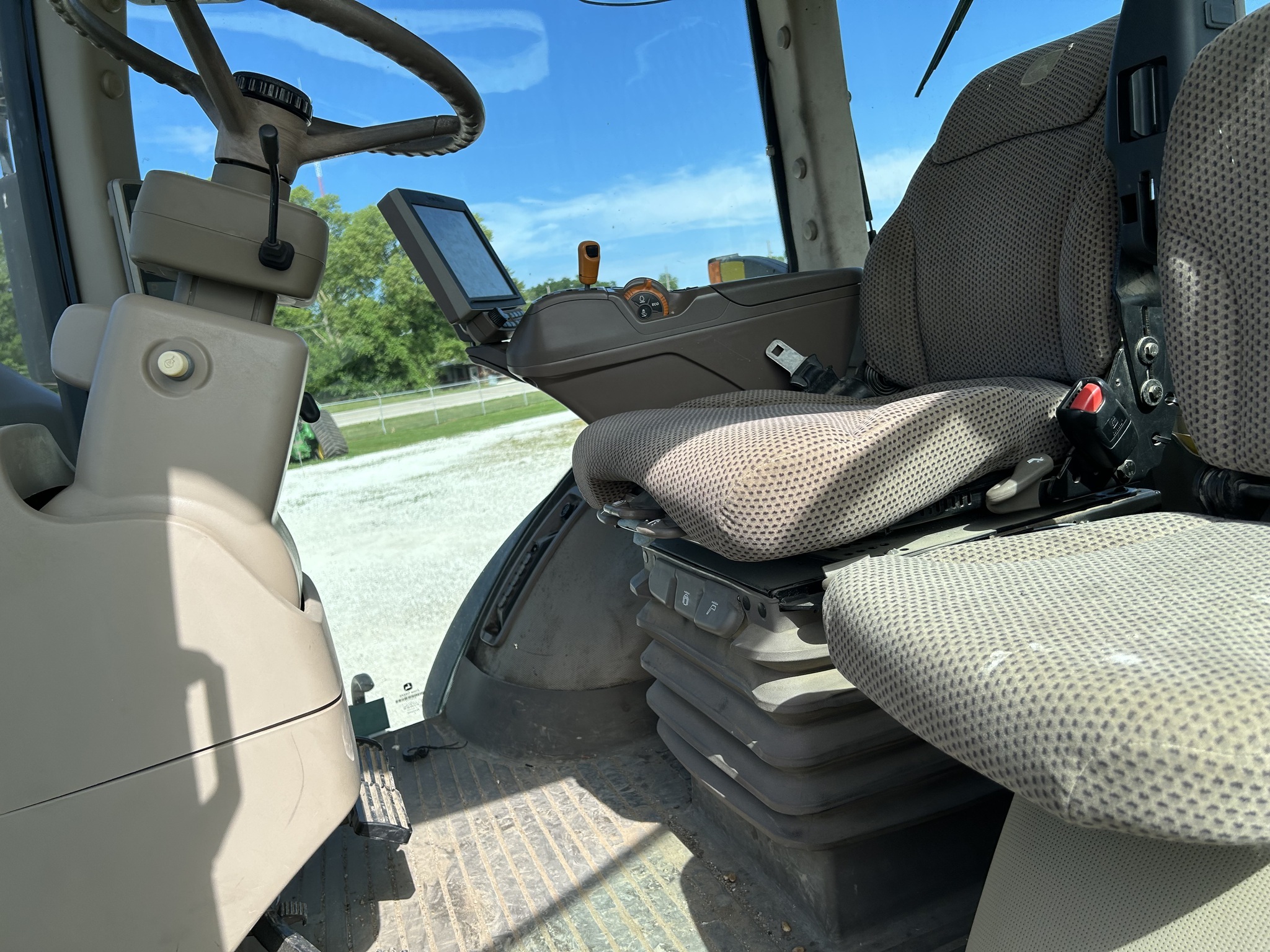 2018 John Deere 8400R Tractor