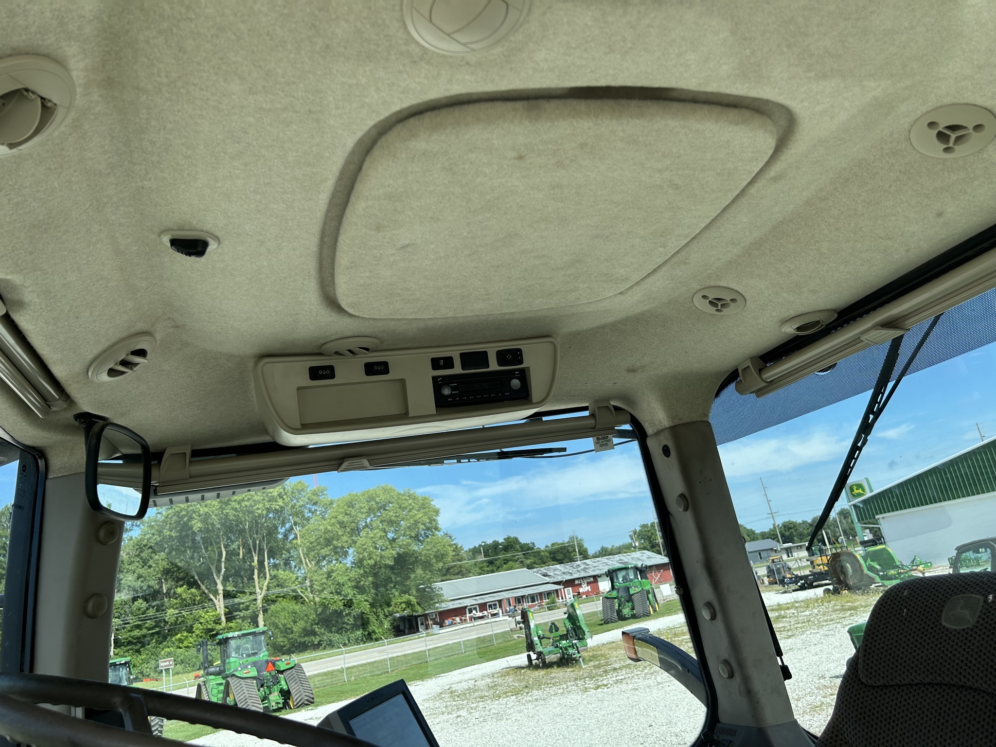 2018 John Deere 8400R Tractor