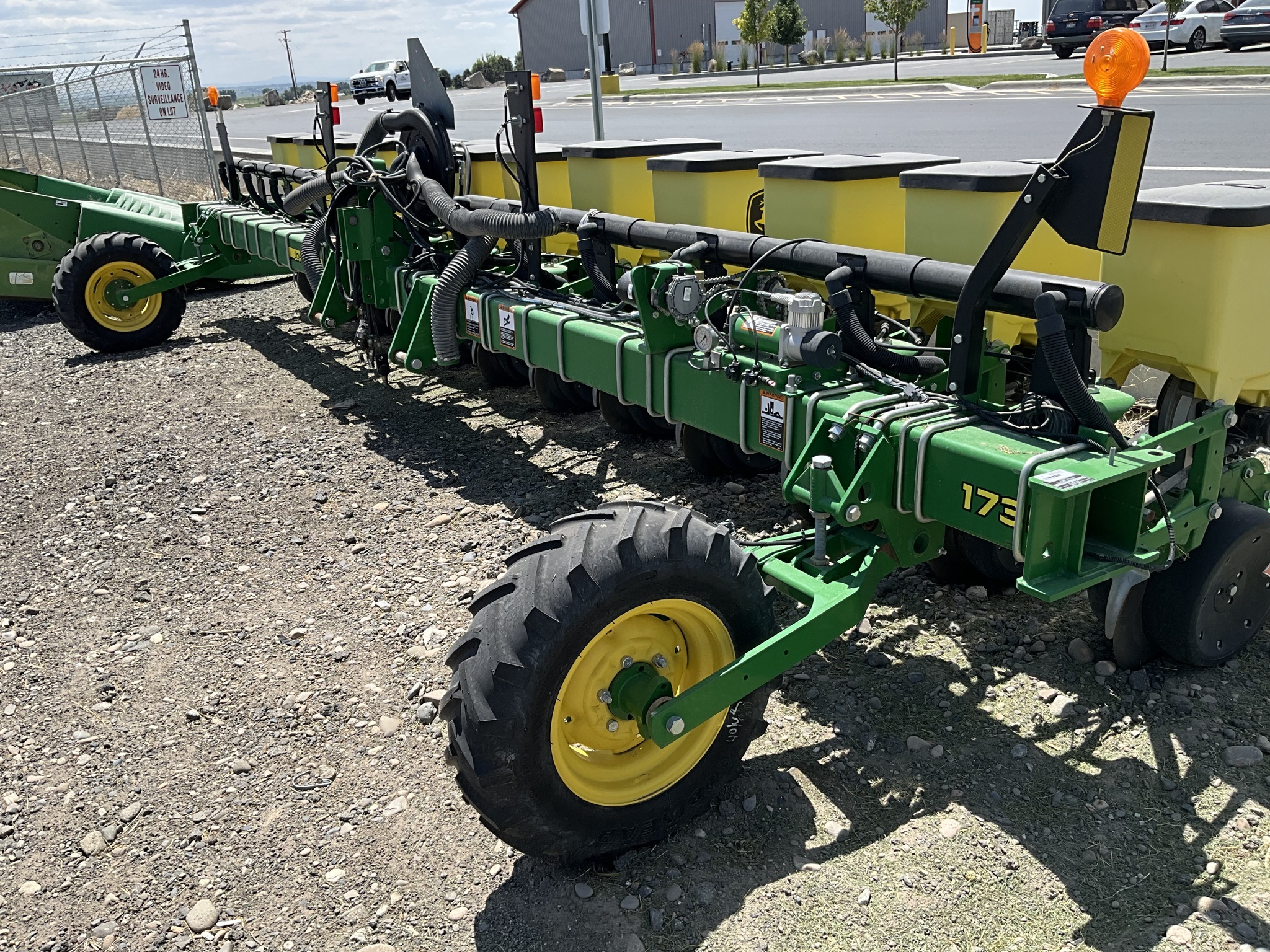 2017 John Deere 1735 Planter