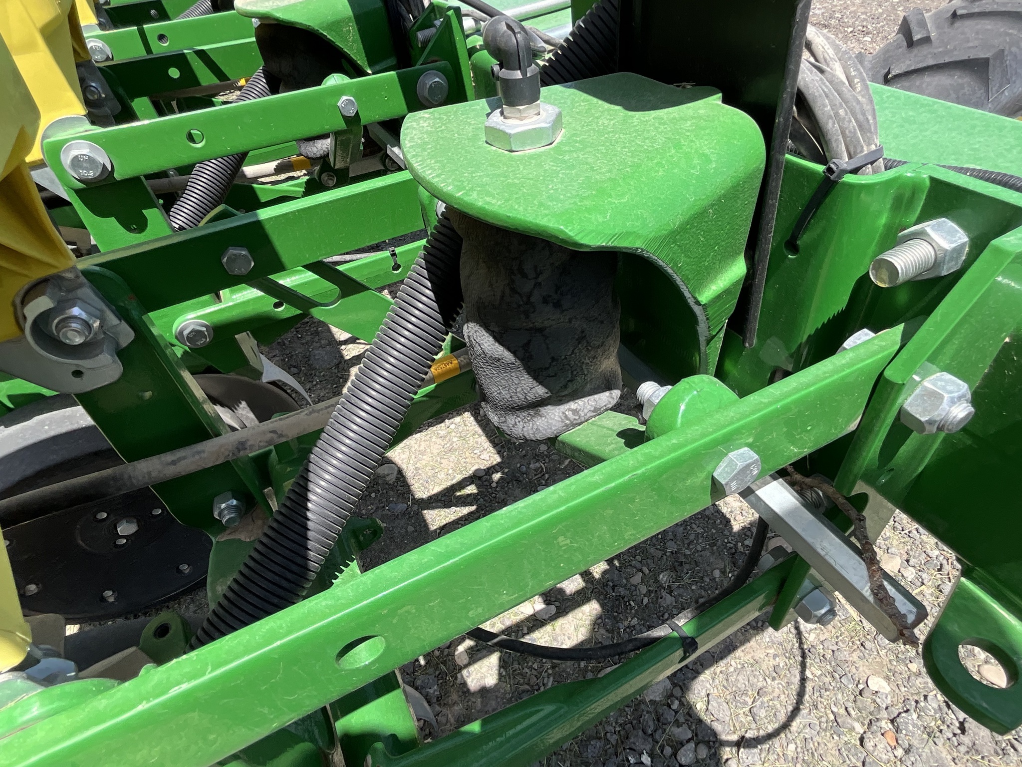 2017 John Deere 1735 Planter