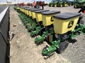 2017 John Deere 1735 Planter
