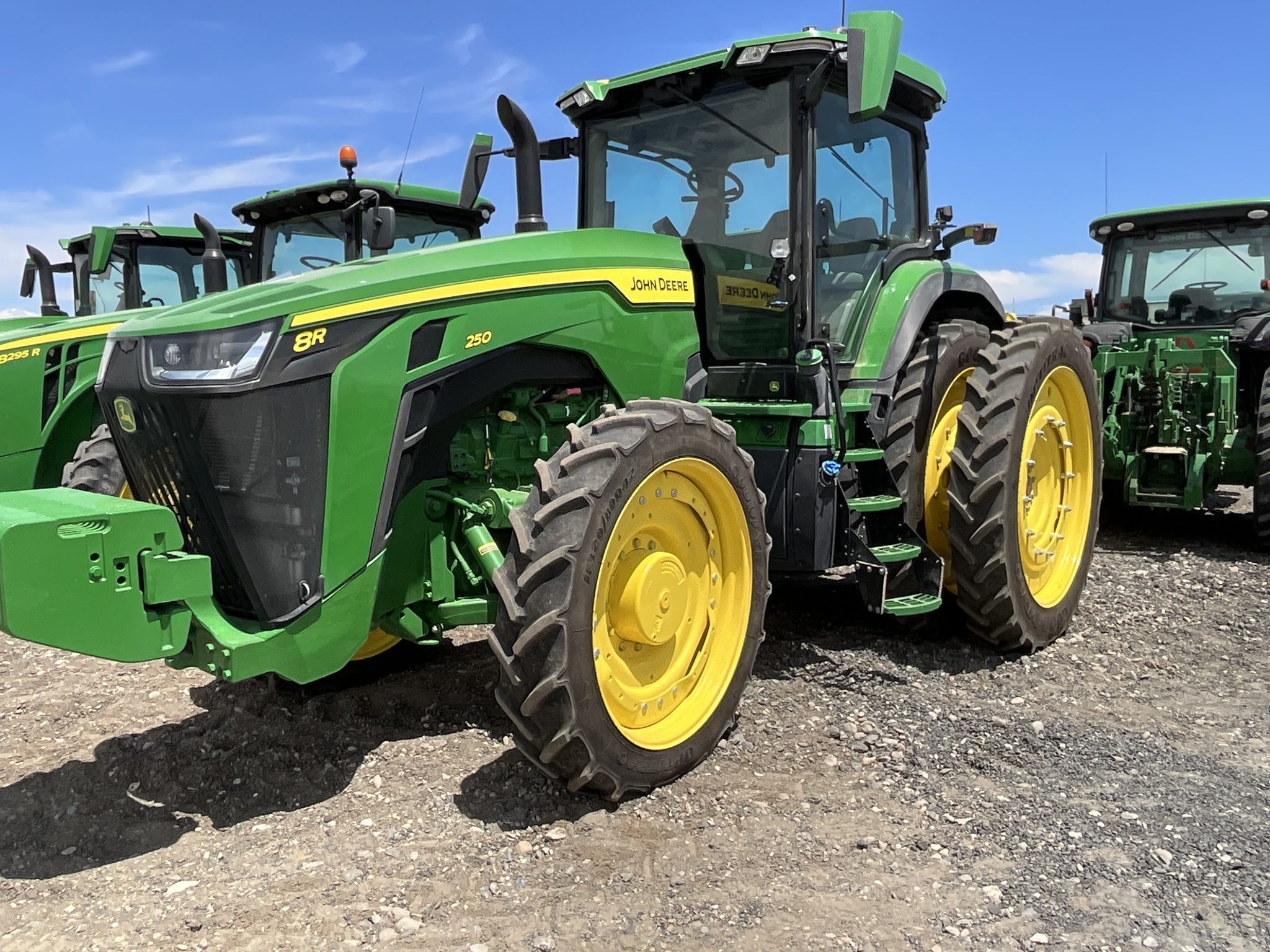 2024 John Deere 8R 250 Tractor