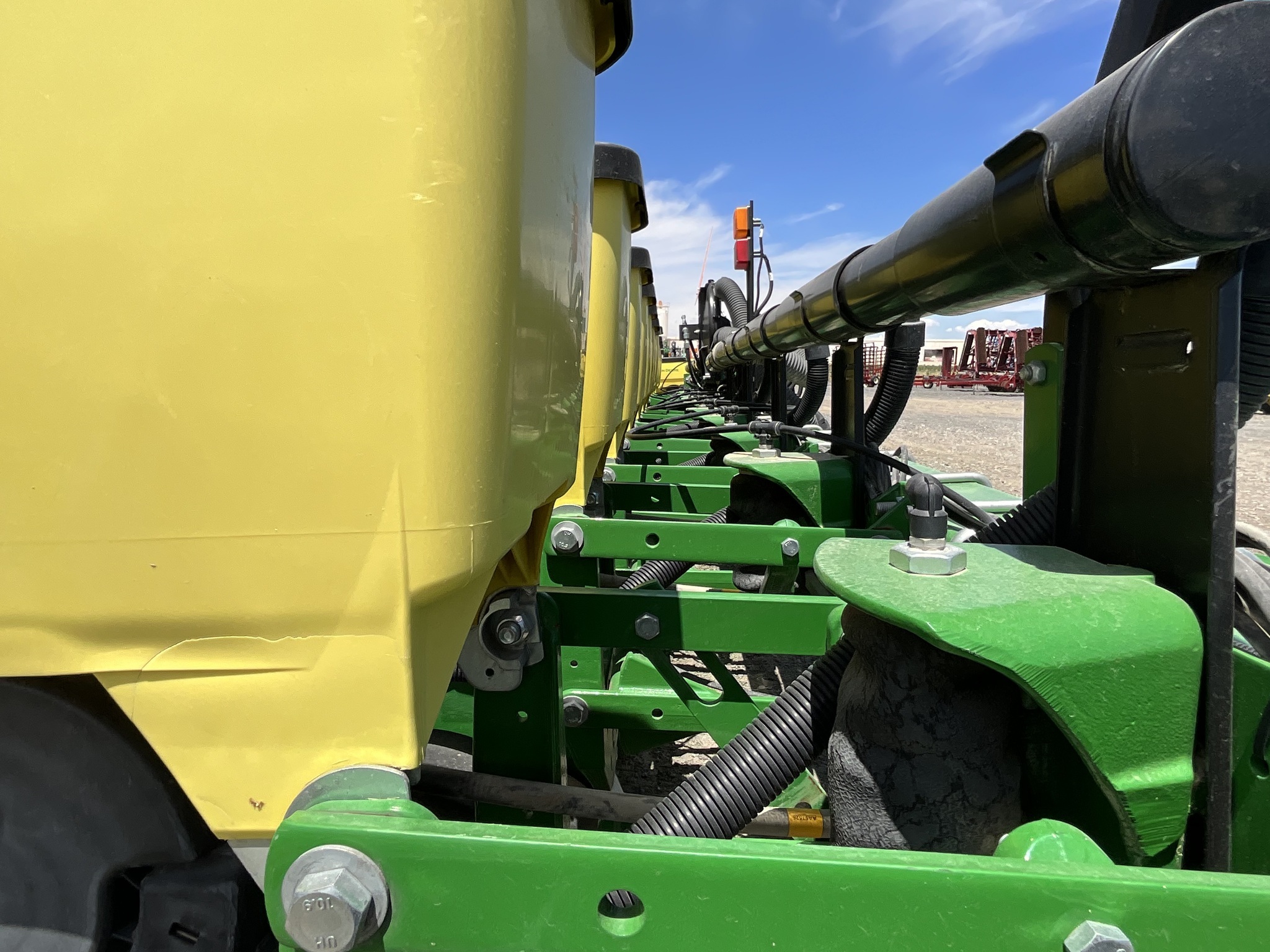 2017 John Deere 1735 Planter