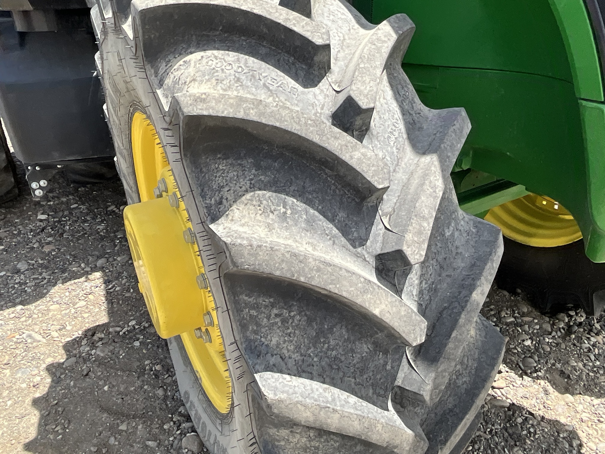 2024 John Deere 7R 210 Tractor