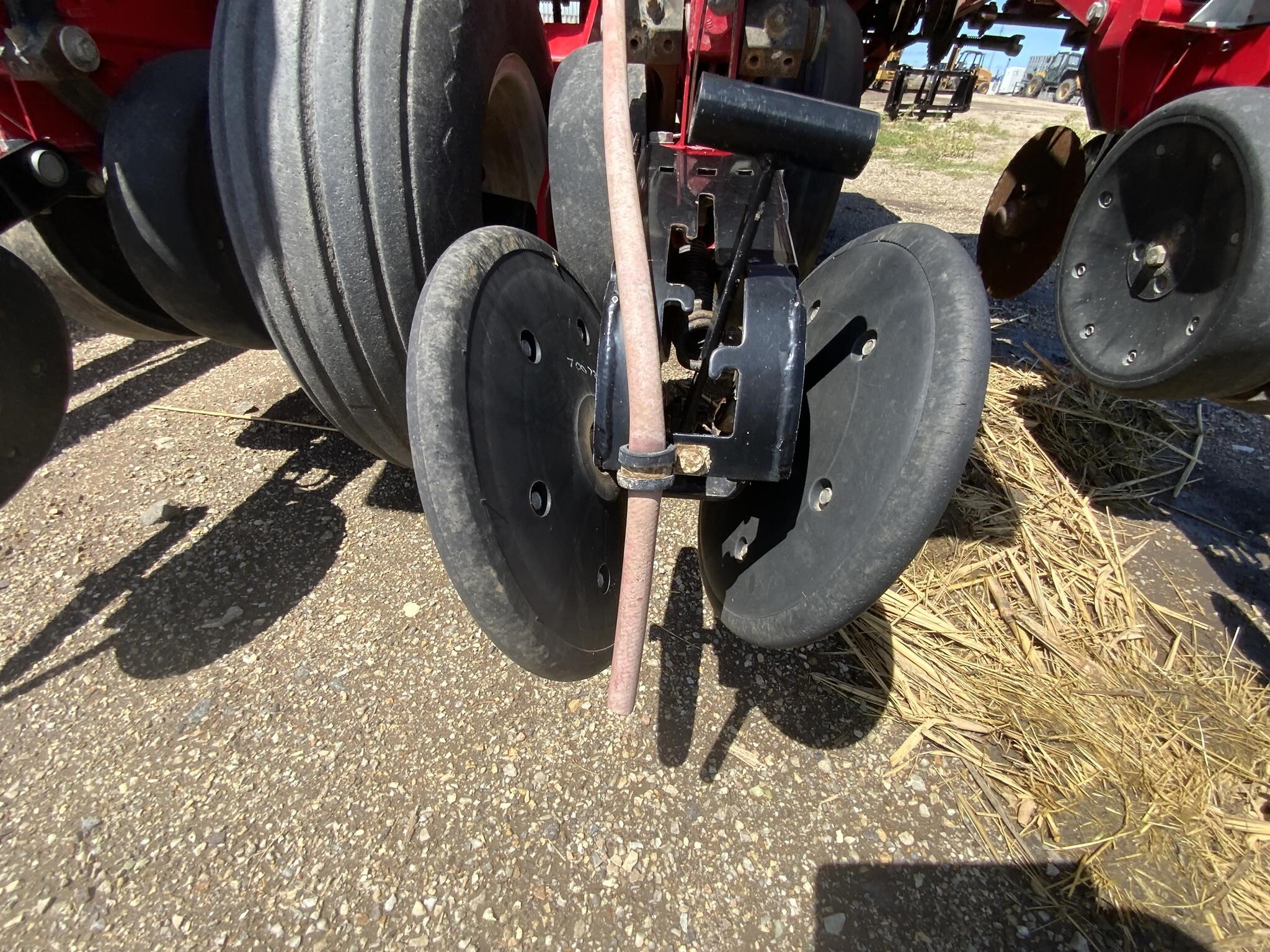 2011 White 8200 Planter