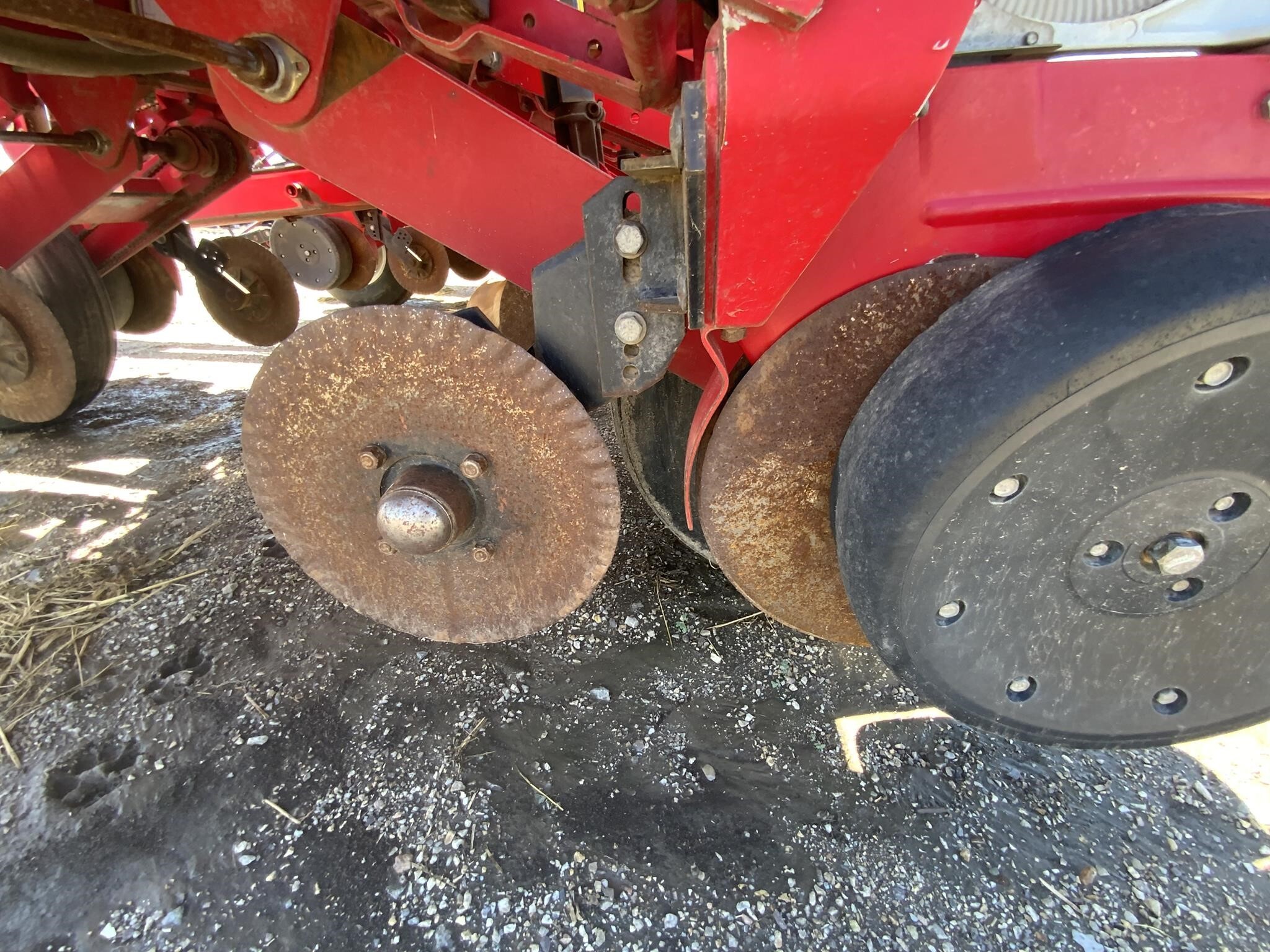 2011 White 8200 Planter