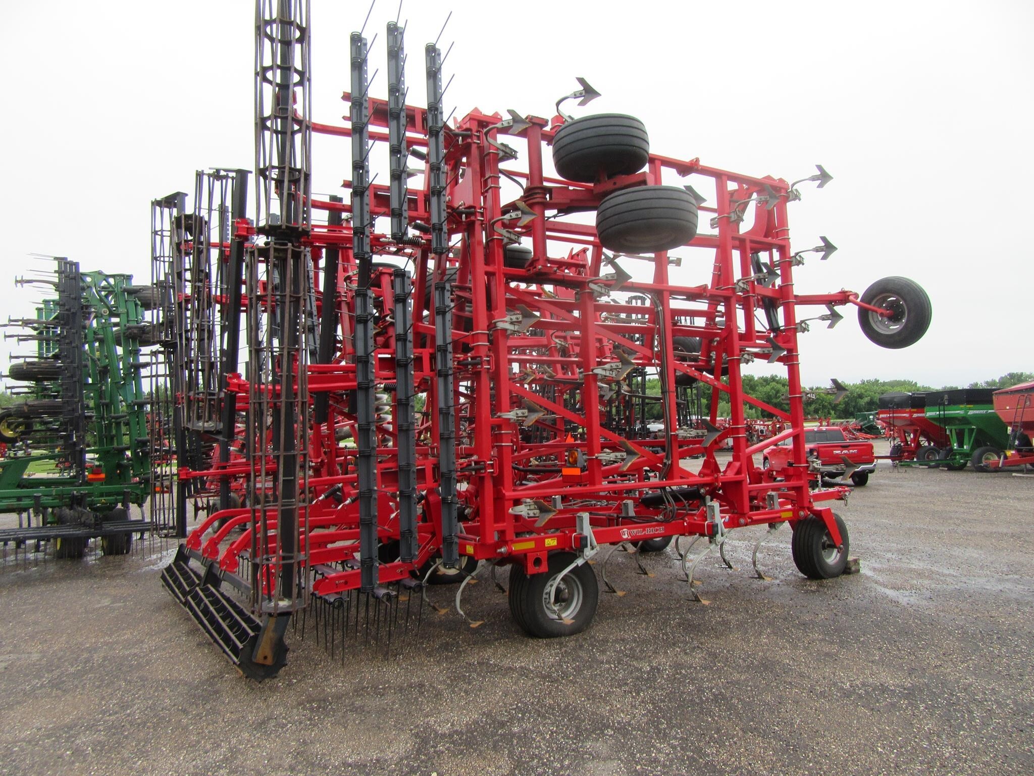 2013 Wil-Rich Quad X-2 Field Cultivator