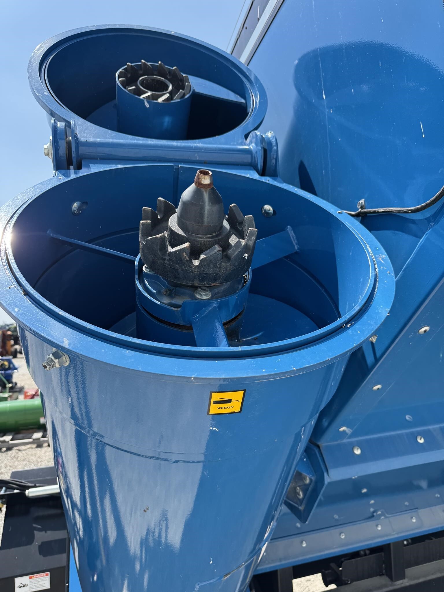  Kinze 1121 Grain Cart