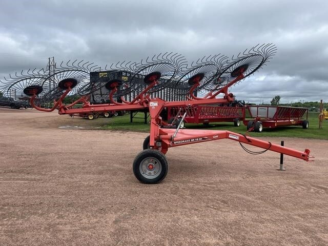 2020 Kuhn SR112GII Rake