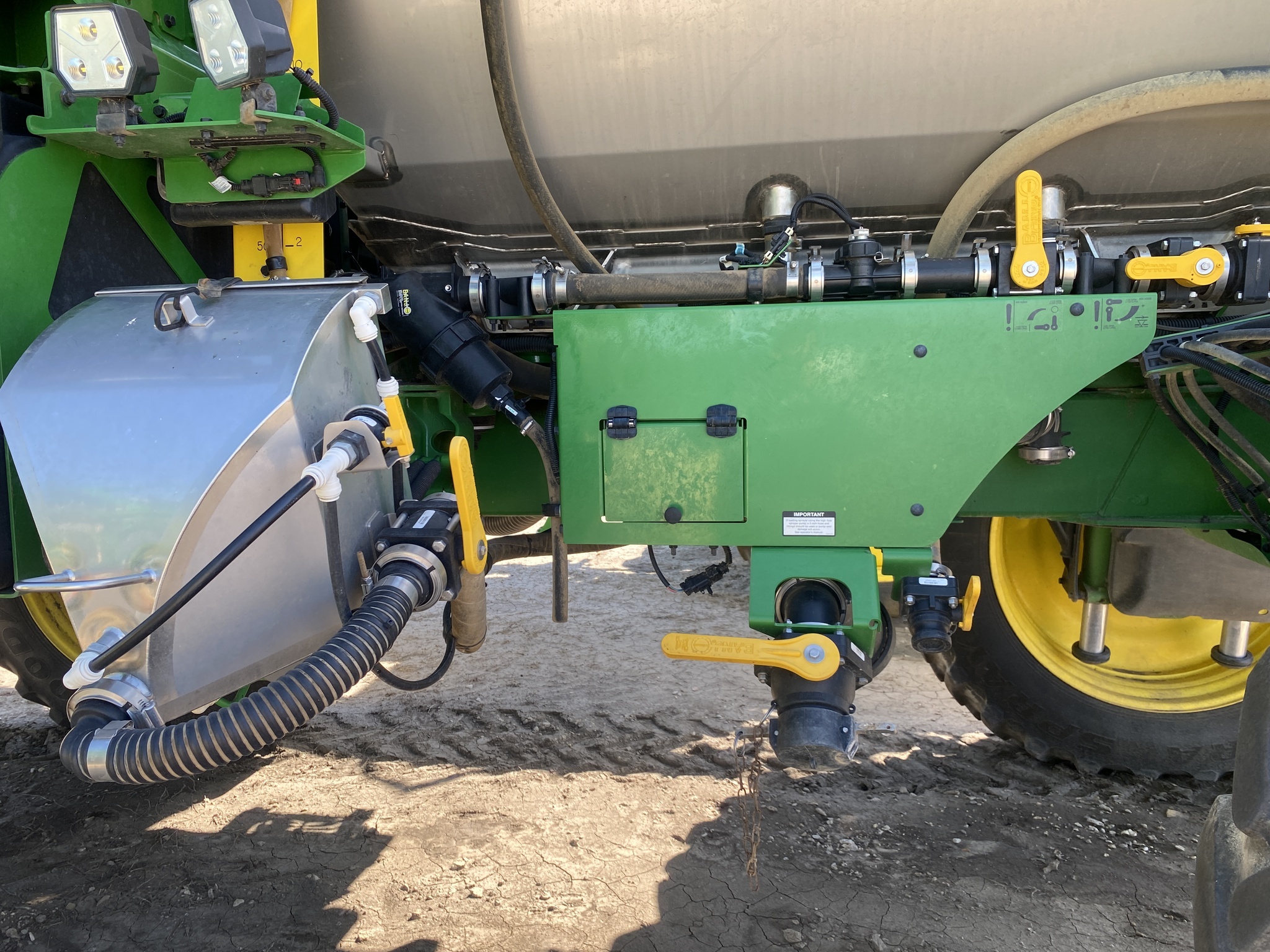 2023 John Deere 616R Self-Propelled Sprayer