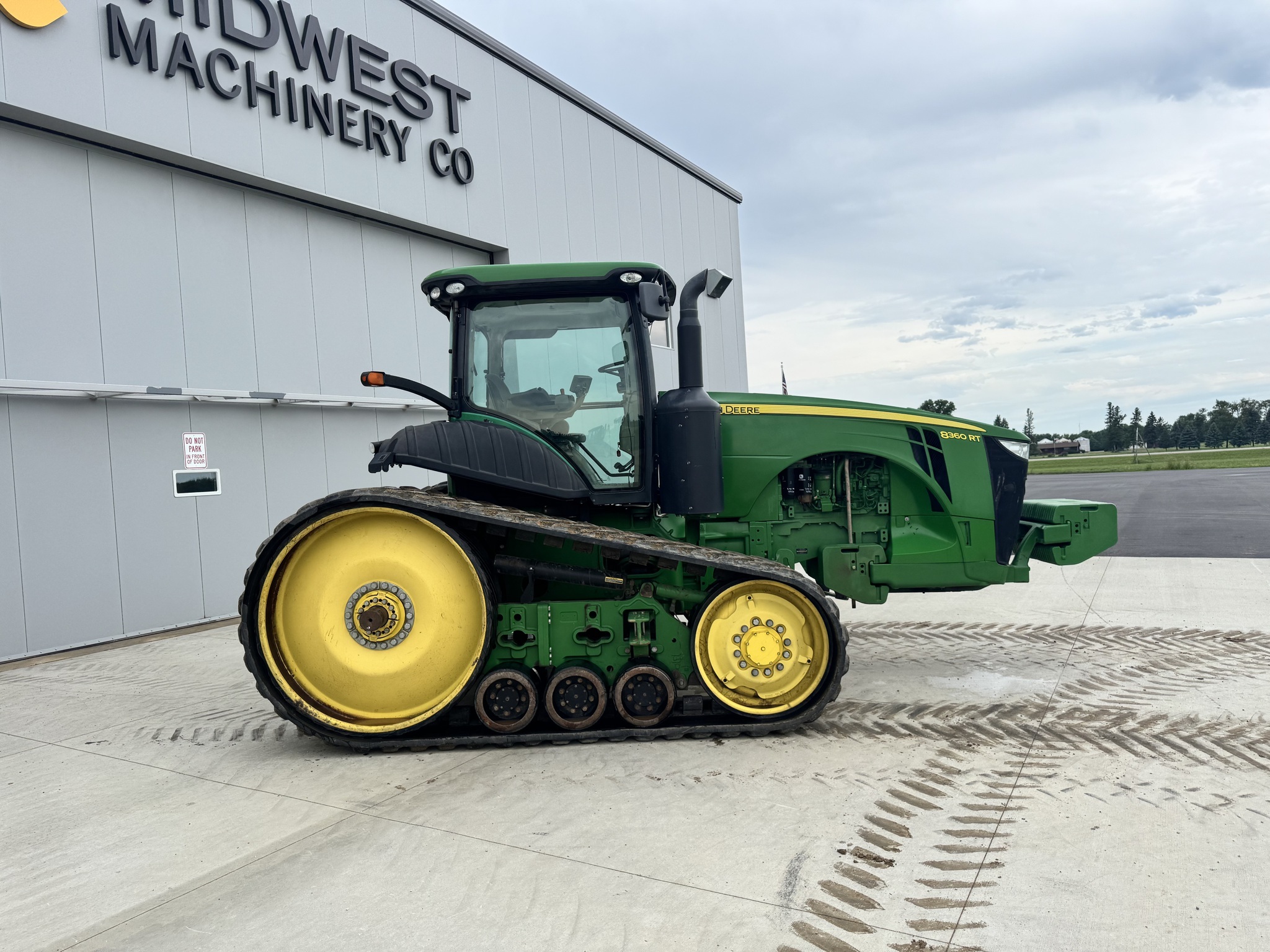 2011 John Deere 8360RT Tractor