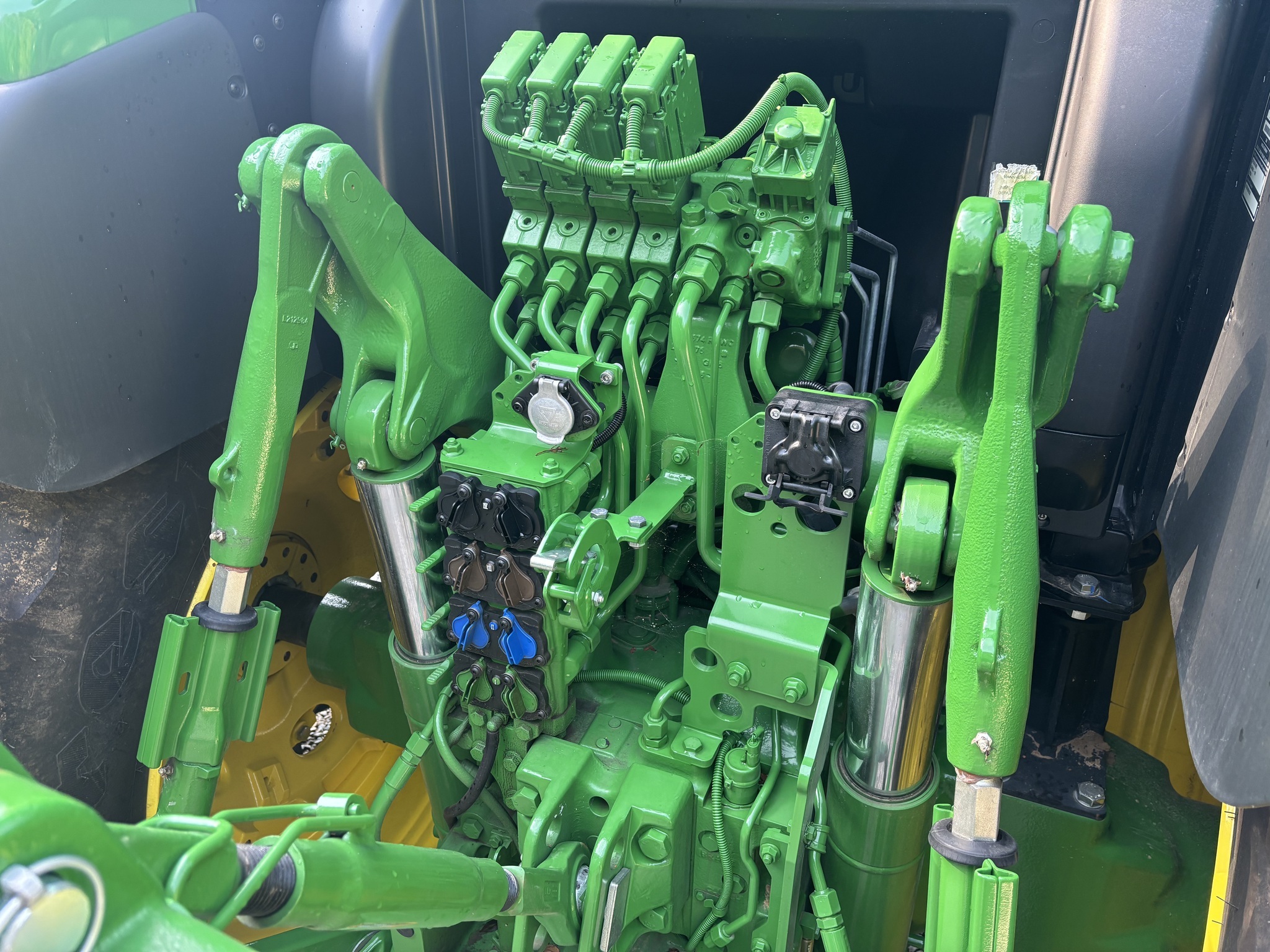 2024 John Deere 6R 175 Tractor