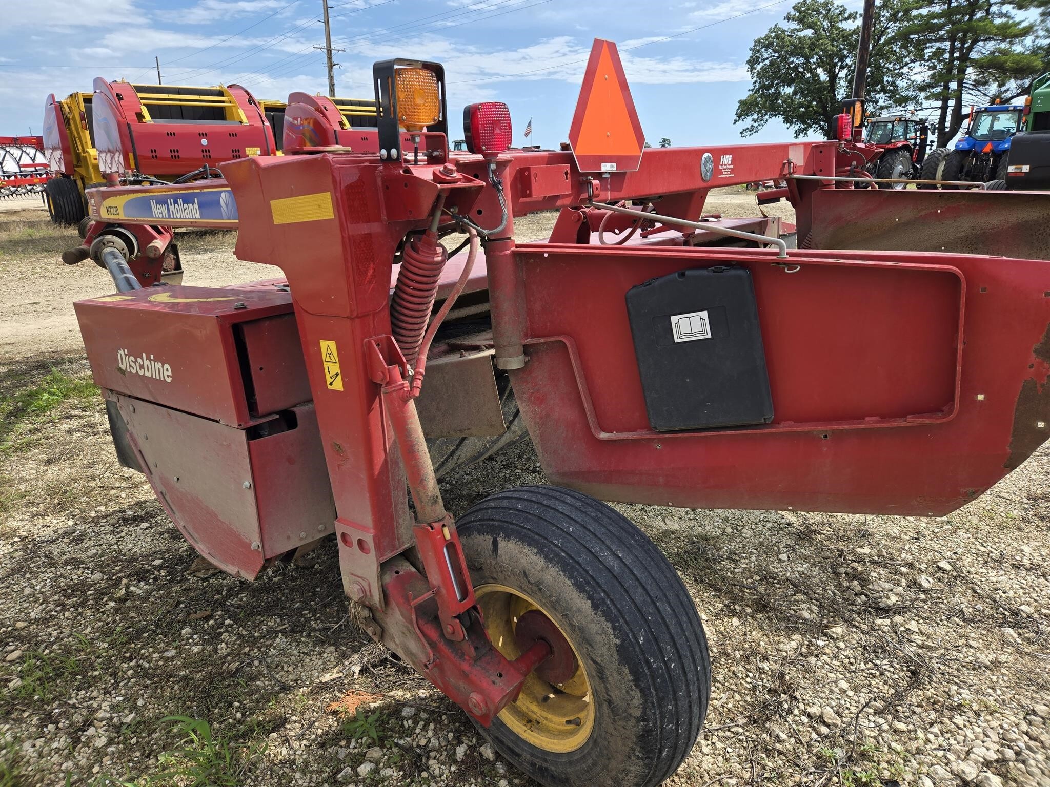 2016 New Holland H7230 Mower Conditioner