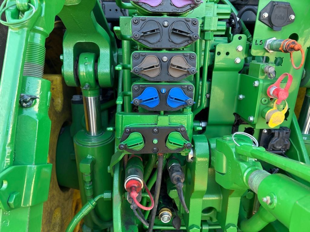 2023 John Deere 8R 410 Tractor