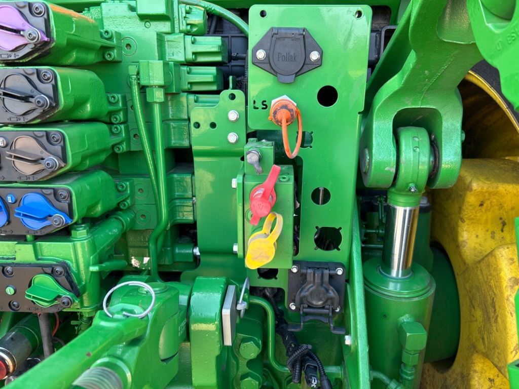 2023 John Deere 8R 410 Tractor