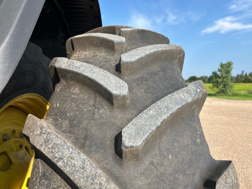 2023 John Deere 8R 410 Tractor