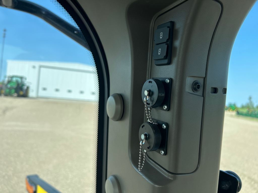 2023 John Deere 8R 410 Tractor