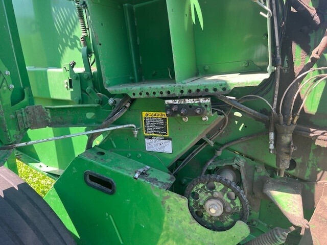 2020 John Deere 560M Round Baler