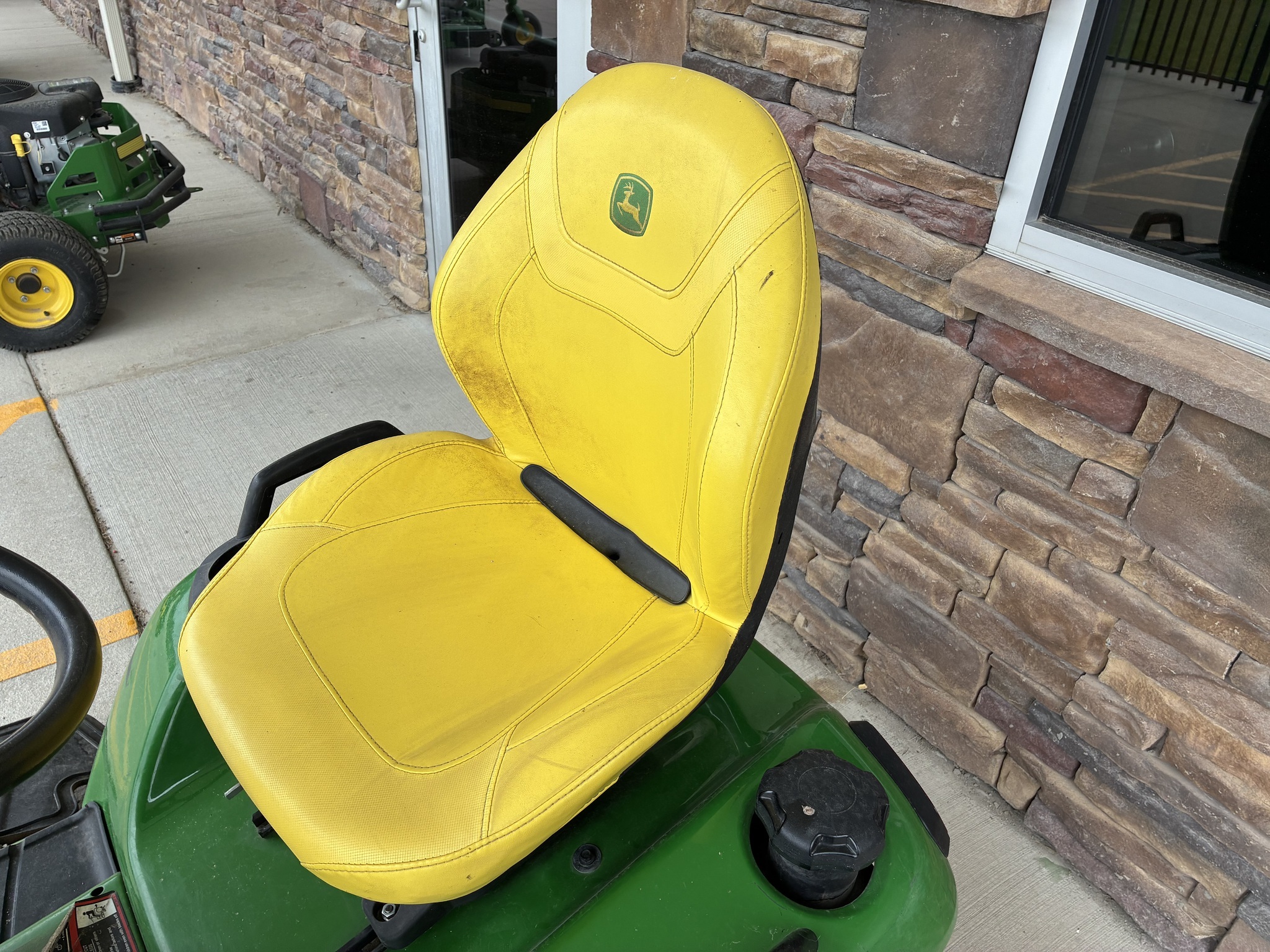 2021 John Deere X580 Lawn Mower
