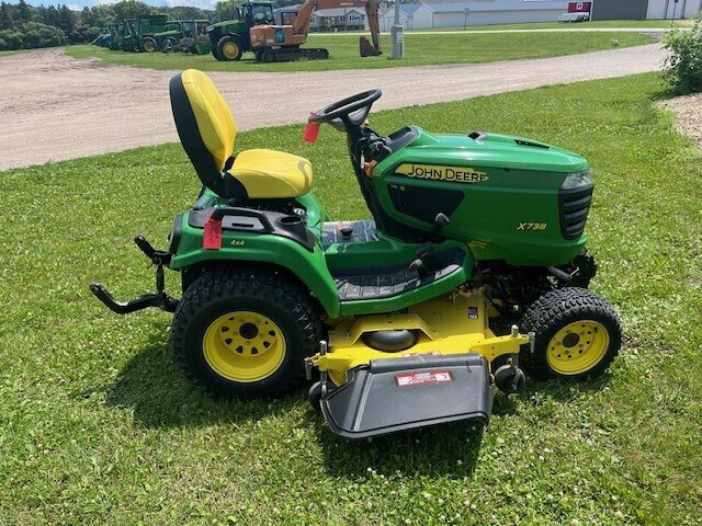 2017 John Deere X738 Lawn Mower