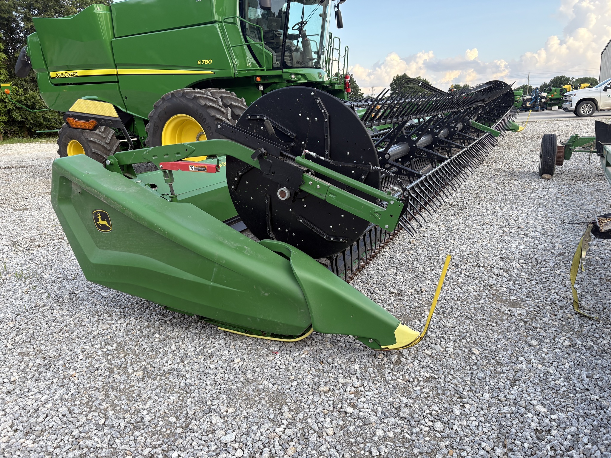 2023 John Deere HD45F Platform